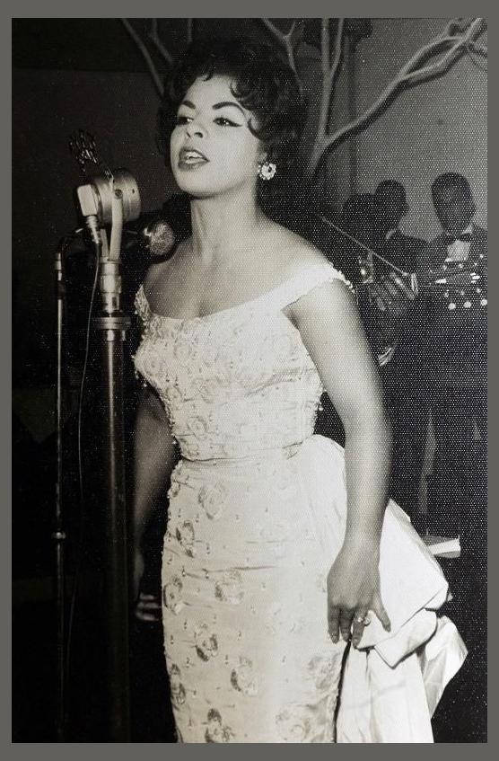 Angela Maria